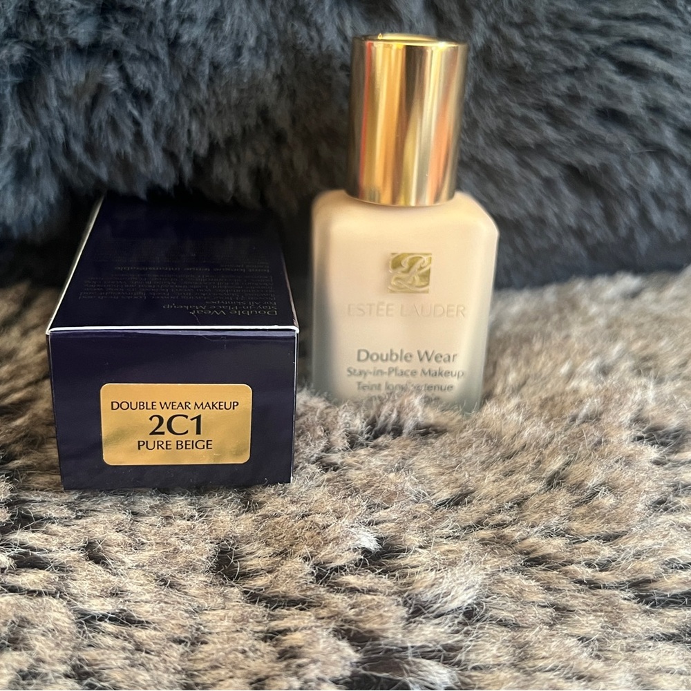 Estee Lauder Double Wear Foundation 2C1 Pure Beige - ORIGINAL FORMULA